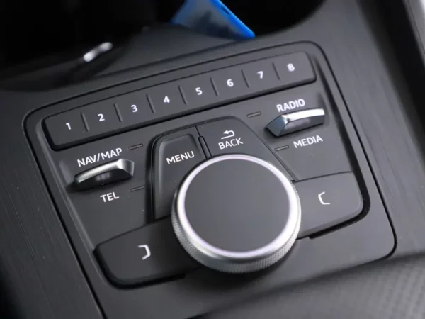 Photo 20 of 34 of WAUZZZF56KA068463 Audi A5 Sportback 35 TFSi Sport S-Tronic