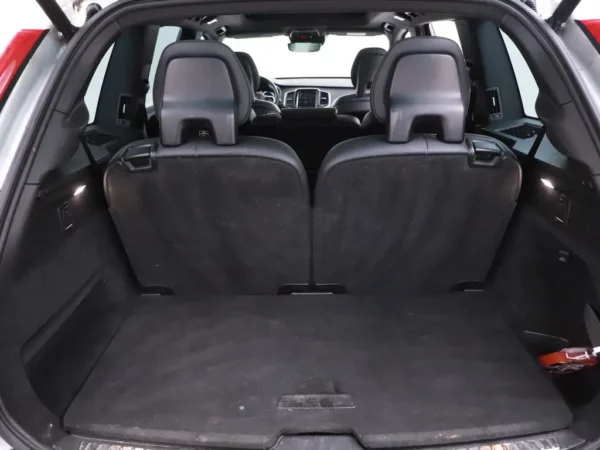 Photo 20 of 36 of YV1LFBABDH1149222 Volvo XC90 2.0 T8 Twin Engine AWD Inscription