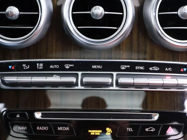 Photo 20 of 39 of WDD2052661F464977 Mercedes-Benz C-Klasse Estate 400 4MATIC Ambition