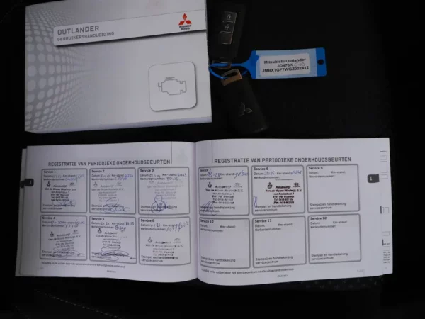 Photo 21 of 26 of JMBXTGF7WGZ002412 Mitsubishi Outlander 2.0 Aut. Executive Ed 7 Persoons Nav