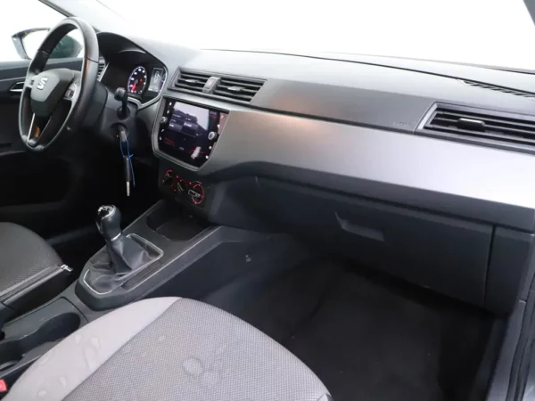 Photo 21 of 28 of VSSZZZKJZJR065267 SEAT Ibiza 1.0 TSI (5-drs Hatchb.)