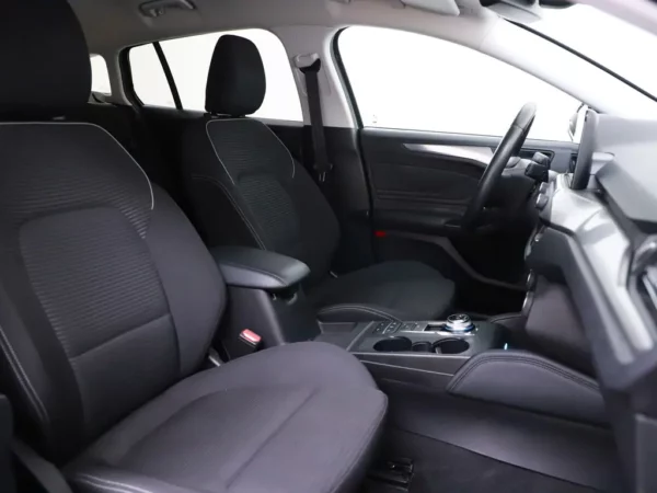 Photo 21 of 28 of WF0PXXGCHPKM82966 Ford FOCUS Wagon 1.0 Aut. EcoBoost Titanium