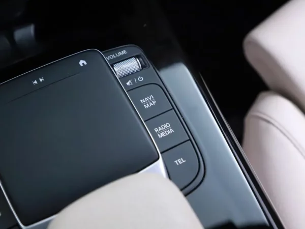 Photo 21 of 33 of W1K1186871N219379 Mercedes-Benz CLA-Klasse Shooting Brake 200 Business Solution