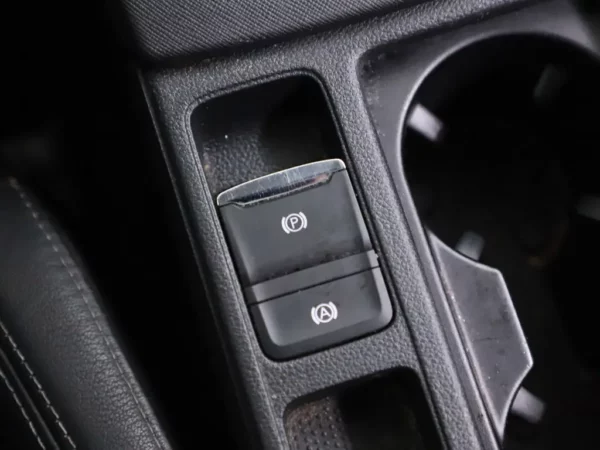 Photo 21 of 38 of TMBJP7NX4MY040099 Skoda Octavia Combi 1.0 TSI Business Edition Plus 5-drs Combi