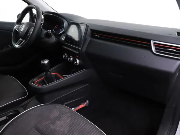 Photo 22 of 27 of VF1RJA00266164445 Renault Clio 1.0 TCe Intens LED