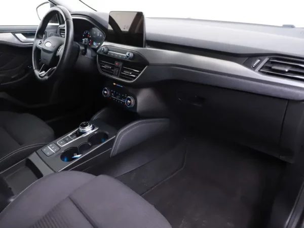 Photo 22 of 28 of WF0PXXGCHPKM82966 Ford FOCUS Wagon 1.0 Aut. EcoBoost Titanium