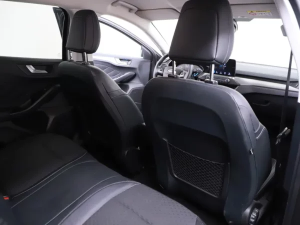 Photo 22 of 29 of WF0PXXGCHPKY79662 Ford FOCUS Wagon 1.0 EcoBoost Titanium Business 5-drs Combi