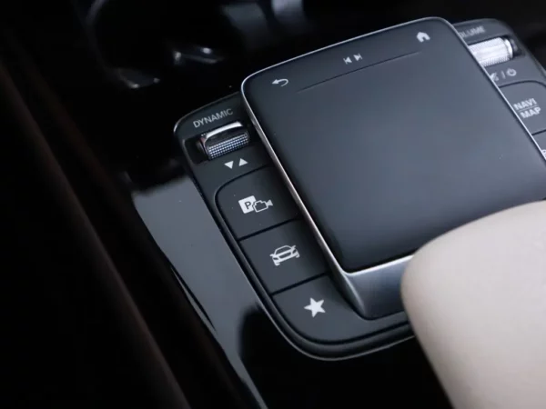 Photo 22 of 33 of W1K1186871N219379 Mercedes-Benz CLA-Klasse Shooting Brake 200 Business Solution