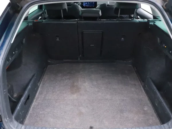 Photo 22 of 38 of TMBJP7NX4MY040099 Skoda Octavia Combi 1.0 TSI Business Edition Plus 5-drs Combi