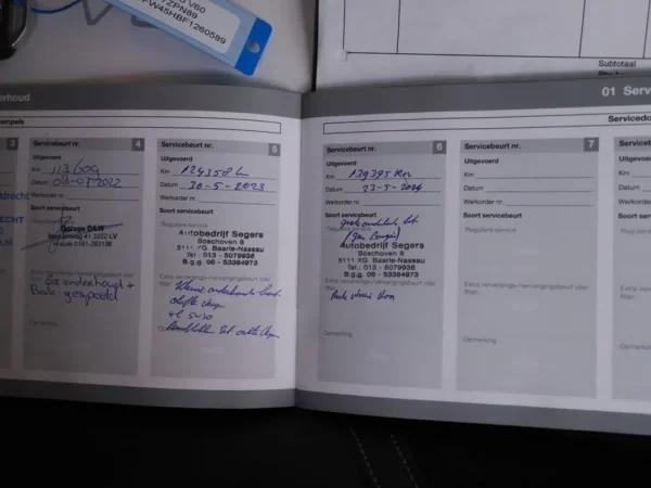 Photo 23 of 28 of YV1FW45HBF1260589 Volvo V60 1.6 T3 R-Design Cruise Ecc