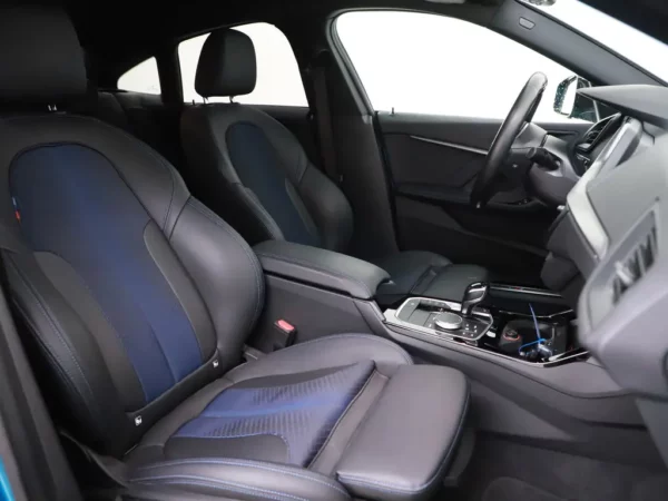 Photo 23 of 29 of WBA11AK0707G88610 BMW 2 Serie Gran Coupé 218i High