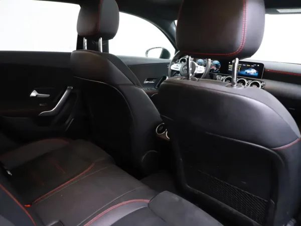 Photo 23 of 30 of WDD1771871J141650 Mercedes-Benz A-Klasse 200 Aut. Business Solution AMG