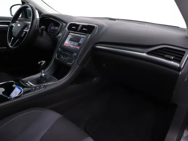 Photo 23 of 30 of WF0EXXWPCEFL17297 Ford Mondeo 1.5 Titanium Navi