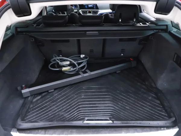 Photo 23 of 34 of WBA6N31060FL56510 BMW 3 Serie Touring 330e Business Edition Plus LED