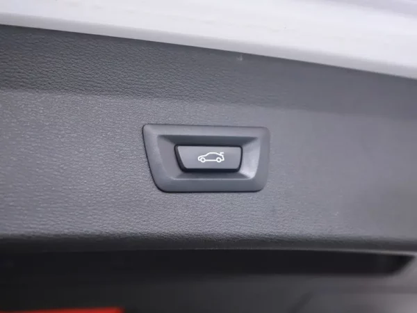 Photo 23 of 36 of WBA31AA01L3L54513 BMW X1 sDrive18i Aut.