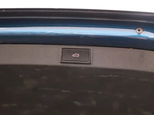 Photo 23 of 38 of TMBJP7NX4MY040099 Skoda Octavia Combi 1.0 TSI Business Edition Plus 5-drs Combi