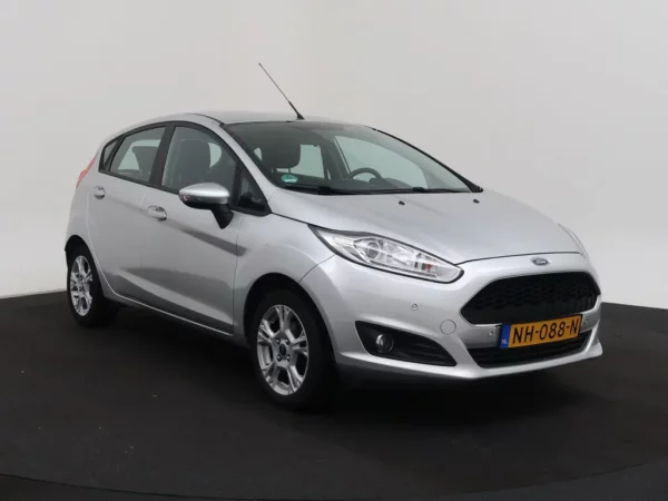 Photo 24 of 25 of WF0DXXGAKDGT64860 Ford Fiesta 1.0 Style Ultimate Cruise Alloy