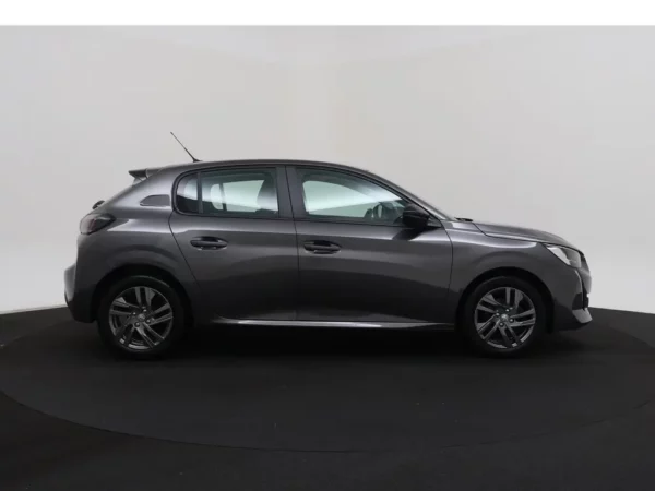 Photo 24 of 26 of VR3UPHMHDN5881101 Peugeot 208 1.2 PureTech Active Pack Airco