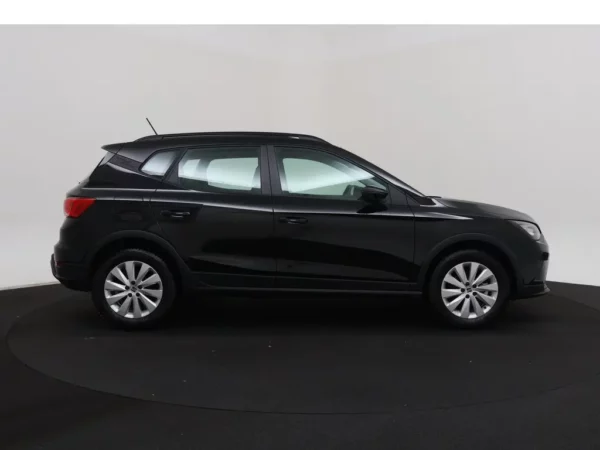 Photo 24 of 26 of VSSZZZKJ6RR222041 SEAT Arona 1.0 EcoTSI Reference (5-drs SUV)