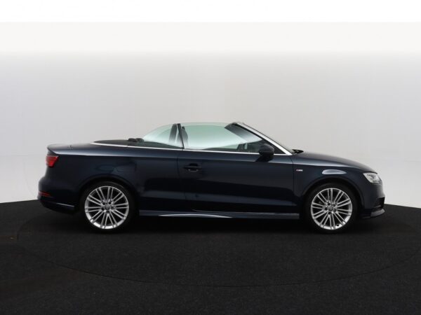 Photo 24 of 26 of WAUZZZ8V7J1006064 Audi A3 Cabriolet 1.5 Aut. TFSI CoD