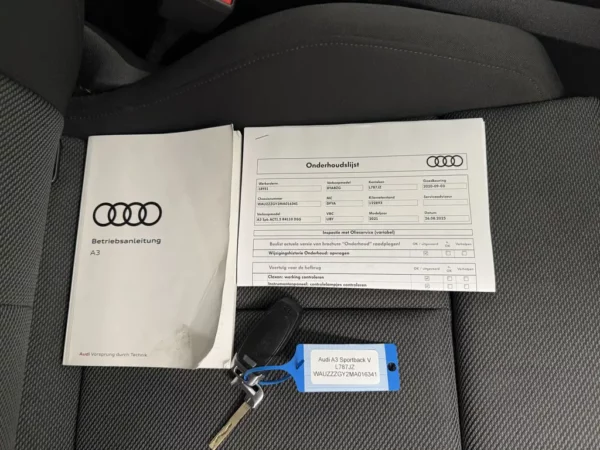 Photo 24 of 28 of WAUZZZGY2MA016341 Audi A3 Sportback 35 TFSI edition one 5-drs Hatchb.