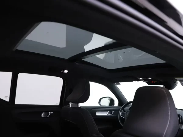 Photo 24 of 32 of YV1XZBBVFM2438154 Volvo XC40 1.5 T5 Recharge Business Pro