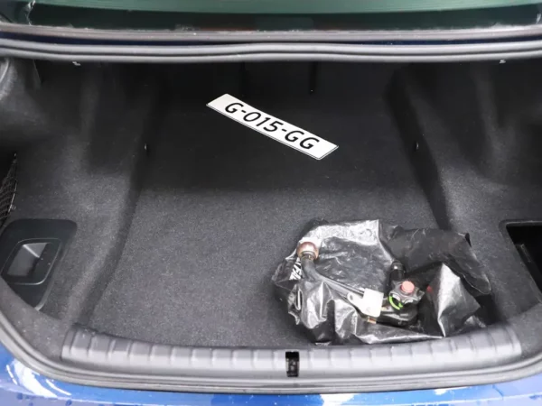 Photo 24 of 33 of WBAJR110X0WW57722 BMW 5 Serie 520i High Executive Edition (4-drs Sedan)