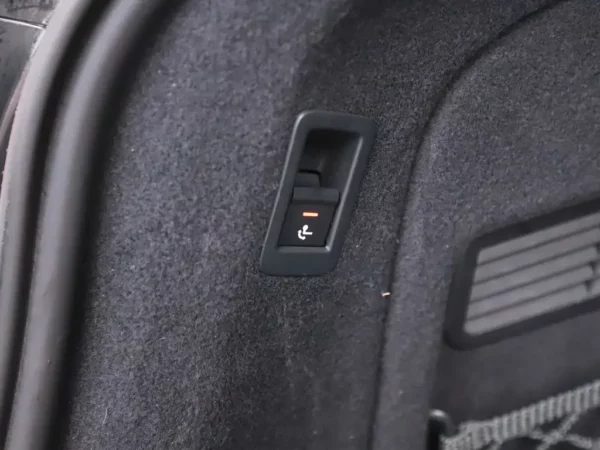 Photo 24 of 34 of WAUZZZF56KA068463 Audi A5 Sportback 35 TFSi Sport S-Tronic