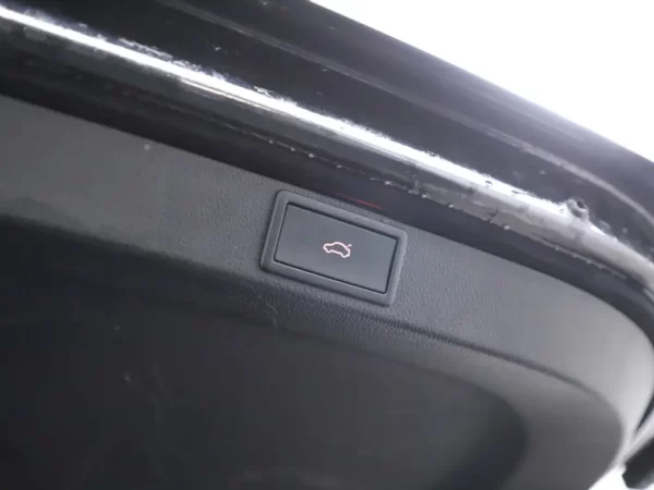 Photo 24 of 35 of TMBJP7NX8MY130954 Skoda Octavia Combi 1.0 TSI Business Edition Led