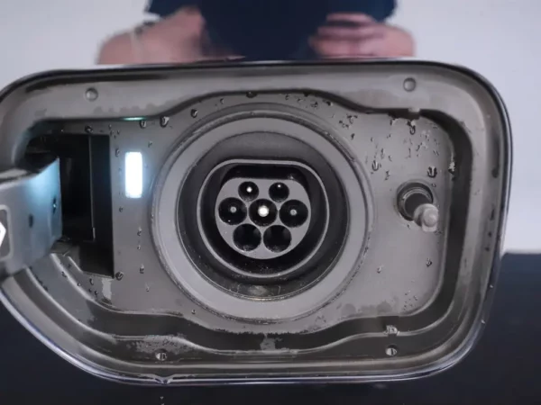 Photo 24 of 35 of WBA11CG000CL71888 BMW 5 Serie Touring 530e Business Edition Plus M-Pack