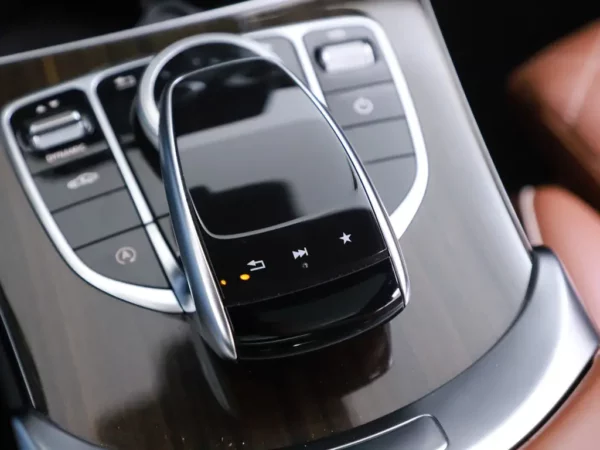 Photo 24 of 39 of WDD2052661F464977 Mercedes-Benz C-Klasse Estate 400 4MATIC Ambition