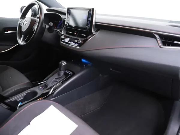 Photo 25 of 31 of SB1Z93BE40E063357 Toyota Corolla Touring Sports 1.8 Hybrid Executive