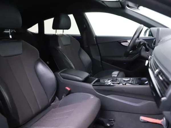 Photo 25 of 31 of WAUZZZF52JA089115 Audi A5 Sportback 1.4 TFSI Aut. Sport S-line Edition LED