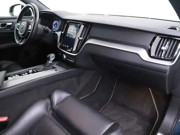 Volvo V60 2.0 T5 Aut. R-Design LED