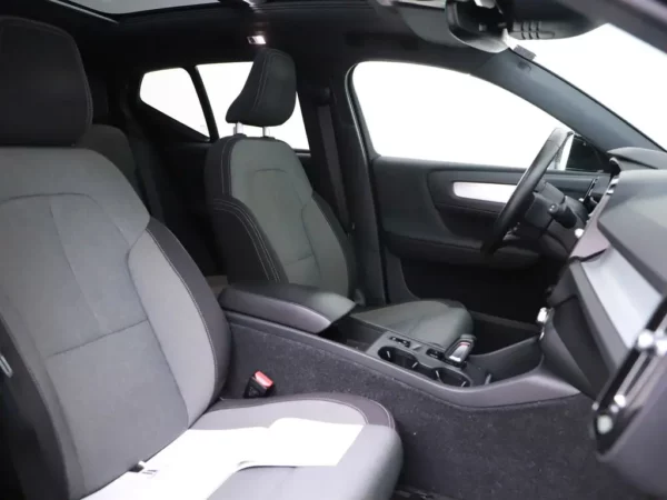 Photo 25 of 32 of YV1XZBBVFM2438154 Volvo XC40 1.5 T5 Recharge Business Pro