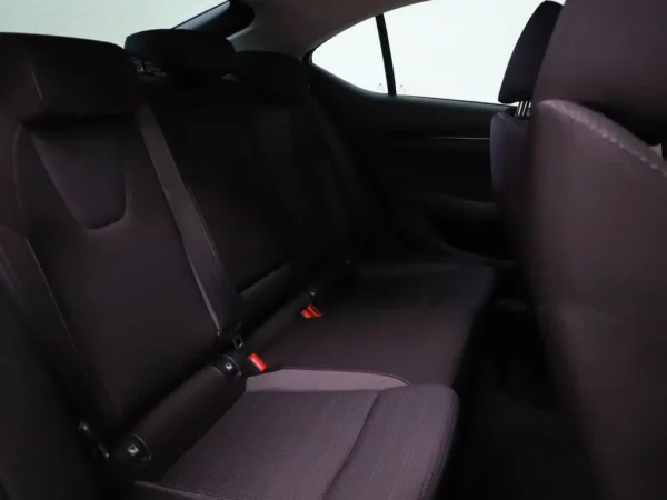 Photo 25 of 34 of TMBAP7NX0MY011246 Skoda Octavia 1.0 TSI Business Edition 5-drs Hatchb.