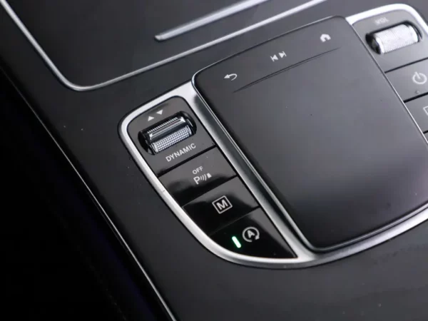 Photo 25 of 40 of WDC2539801F751707 Mercedes-Benz GLC 200 Aut. Business Solution AMG