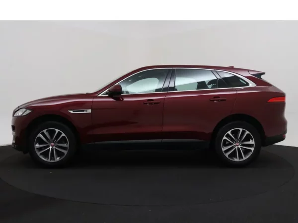 Photo 26 of 29 of SADCA2BN9HA071223 Jaguar F-Pace 2.0 Aut. Portfolio AWD 20d