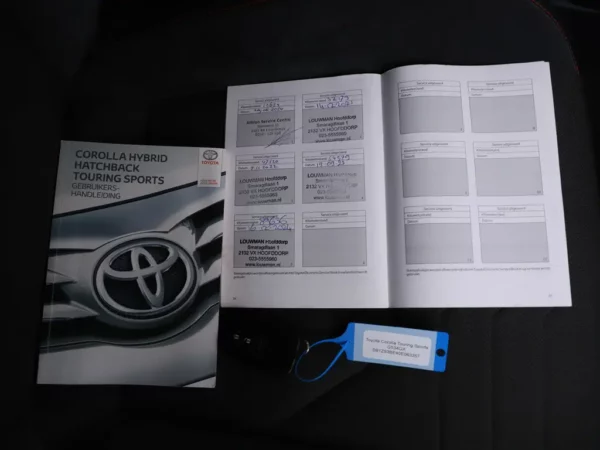 Photo 26 of 31 of SB1Z93BE40E063357 Toyota Corolla Touring Sports 1.8 Hybrid Executive