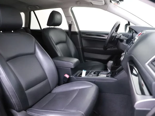 Photo 26 of 33 of JF1BS9LC2FG024715 Subaru Outback 2.5i Premium Pano