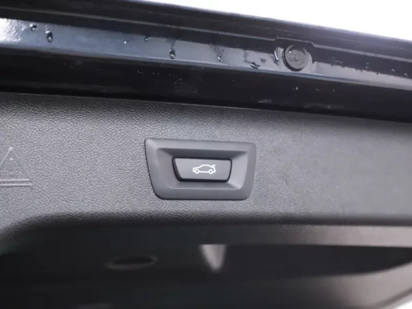 Photo 26 of 35 of WBA11CG000CL71888 BMW 5 Serie Touring 530e Business Edition Plus M-Pack