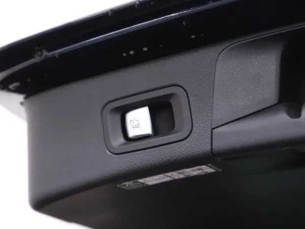 Photo 26 of 39 of WDD2052661F464977 Mercedes-Benz C-Klasse Estate 400 4MATIC Ambition