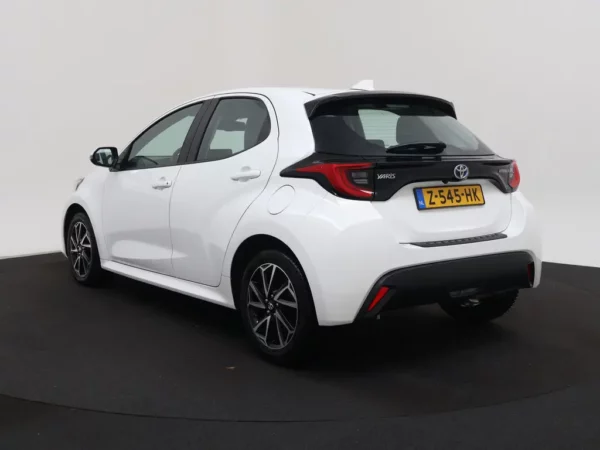 Photo 27 of 27 of YARKBAC3200180897 Toyota Yaris 1.5 Hybrid Dynamic 5-drs Hatchb