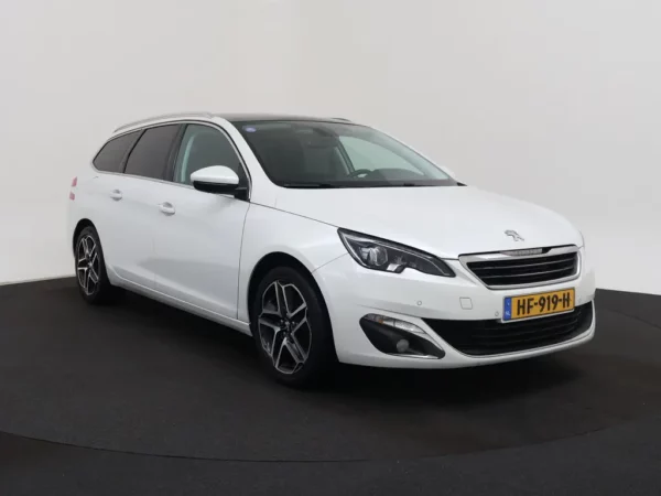 Photo 27 of 28 of VF3LRHNYHFS262025 Peugeot 308 SW 1.2 PureTech GT Line