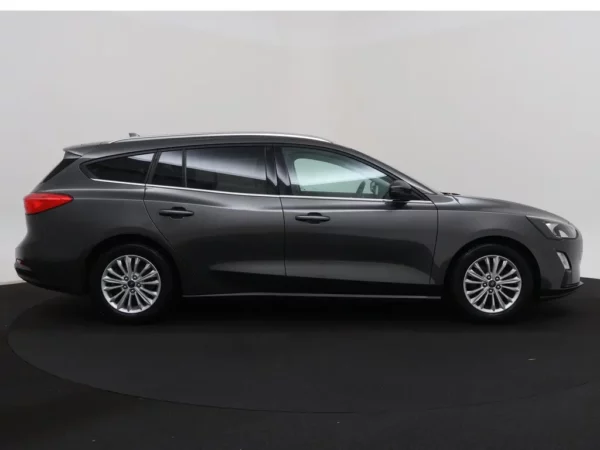 Photo 27 of 29 of WF0PXXGCHPKY79662 Ford FOCUS Wagon 1.0 EcoBoost Titanium Business 5-drs Combi