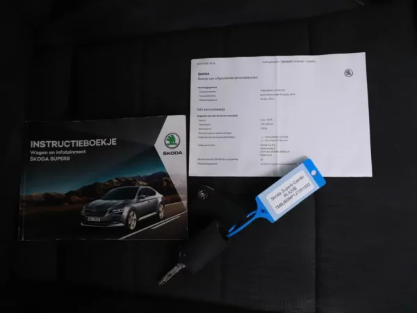 Photo 27 of 32 of TMBJB9NP1J7551832 Skoda Superb Combi 1.4 DSG TSI ACT Ambition Business 5-drs Combi