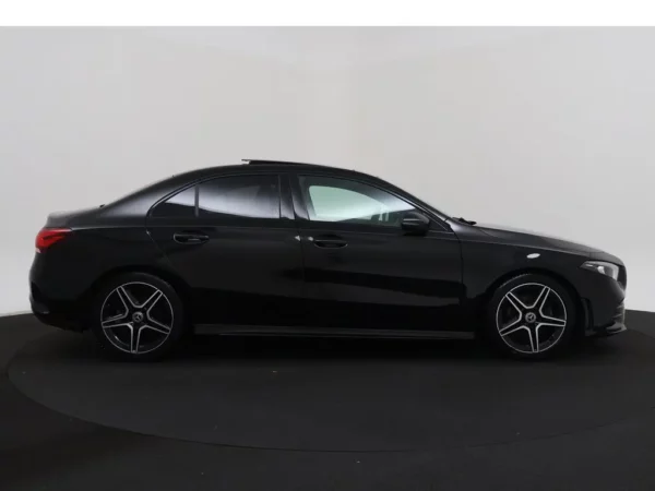 Photo 28 of 30 of WDD1771871J141650 Mercedes-Benz A-Klasse 200 Aut. Business Solution AMG