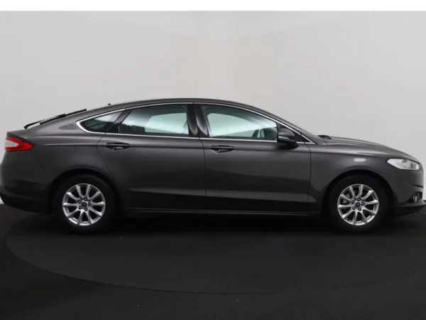 Photo 28 of 30 of WF0EXXWPCEFL17297 Ford Mondeo 1.5 Titanium Navi