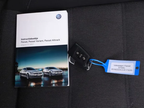 Photo 28 of 32 of WVWZZZ3CZJE179289 Volkswagen Passat 1.4 TSI ACT Comfortline 4-drs Sedan