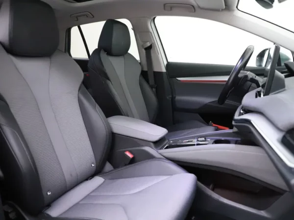 Photo 28 of 34 of TMBJB7NY3NF011424 Skoda Enyaq iV 60 5-drs SUV Cruise